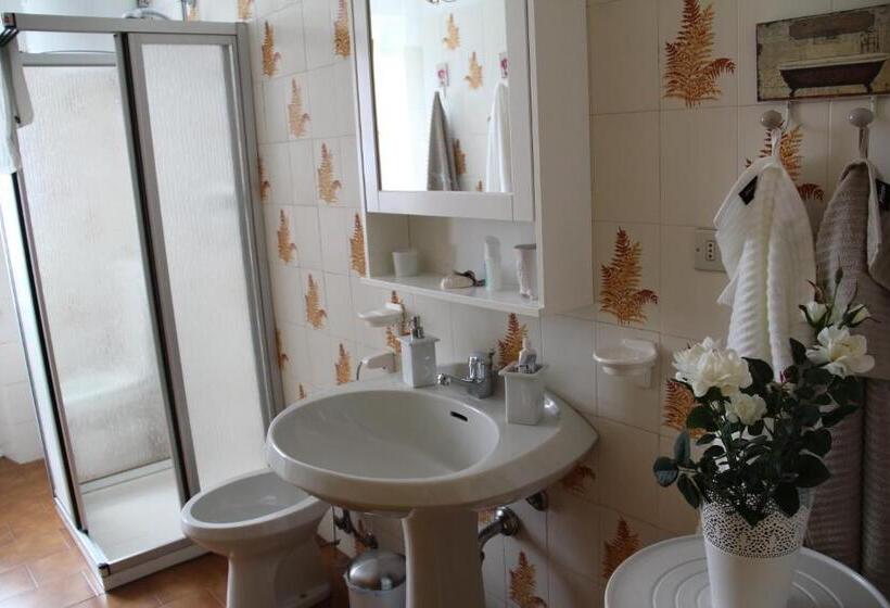 Apartamento 1 Dormitório com Vistas, Maison Perron Cir  Vda Lathuile N0062