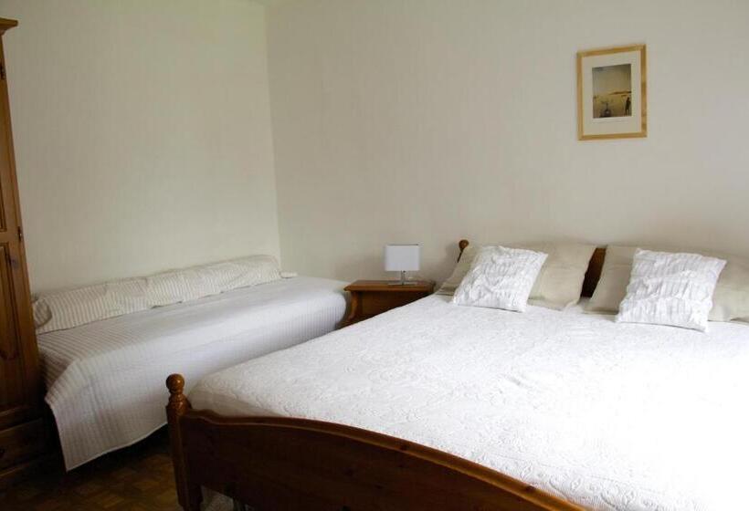 Apartamento 1 Dormitório com Vistas, Maison Perron Cir  Vda Lathuile N0062