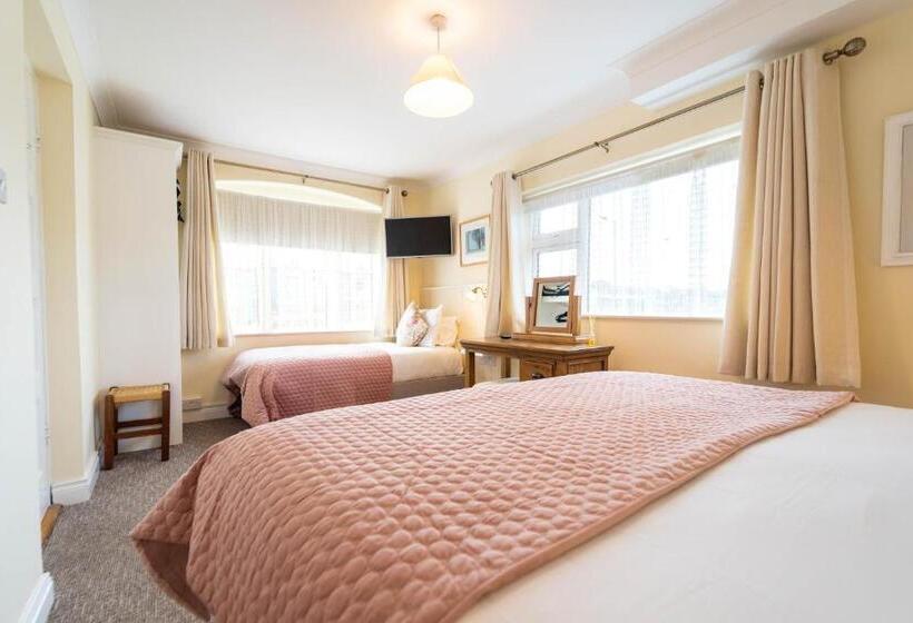 Номер Стандарт, Ashe S Accommodation