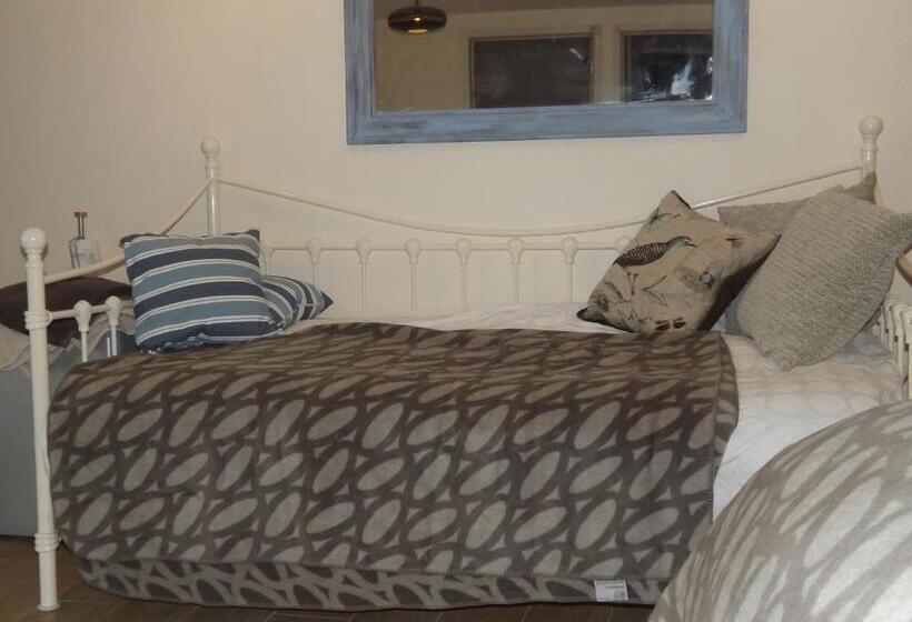 Семейный Номер Superior, The Swallows Guest House