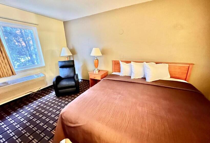 Номер Deluxe Кровать Кинг, Fairbridge Inn & Suites Kellogg