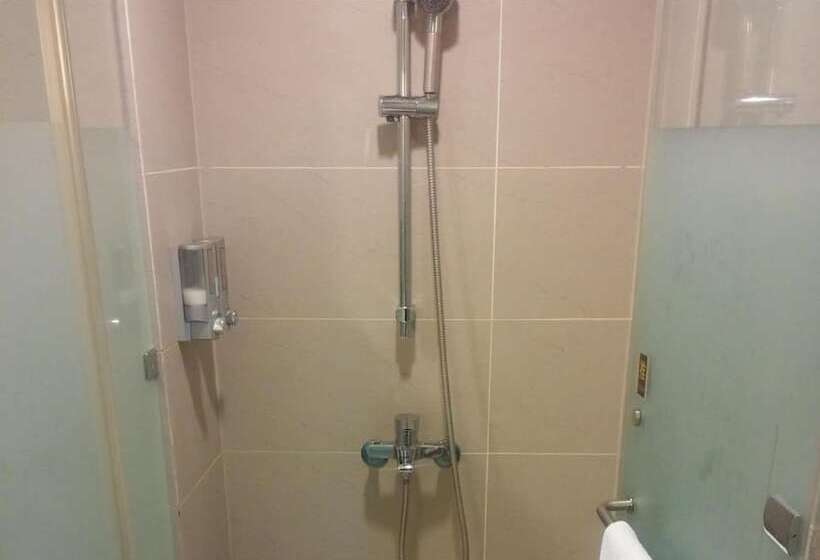 اتاق سوپریور با چشم‌انداز شهر, Fullon Hotel Kaohsiung