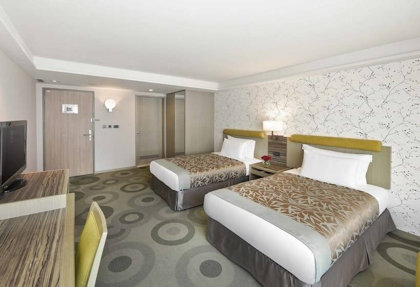 اتاق سوپریور با چشم‌انداز شهر, Fullon Hotel Kaohsiung