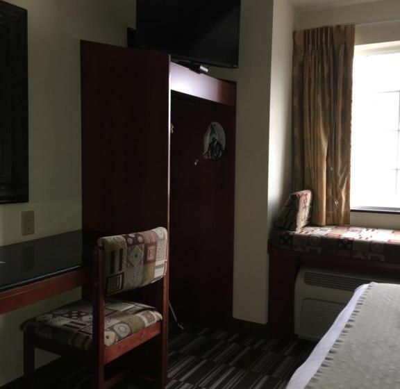 غرفة قياسية لذوى الاحتياجات الخاصة, Microtel Inn & Suites By Wyndham Indianapolis Airport