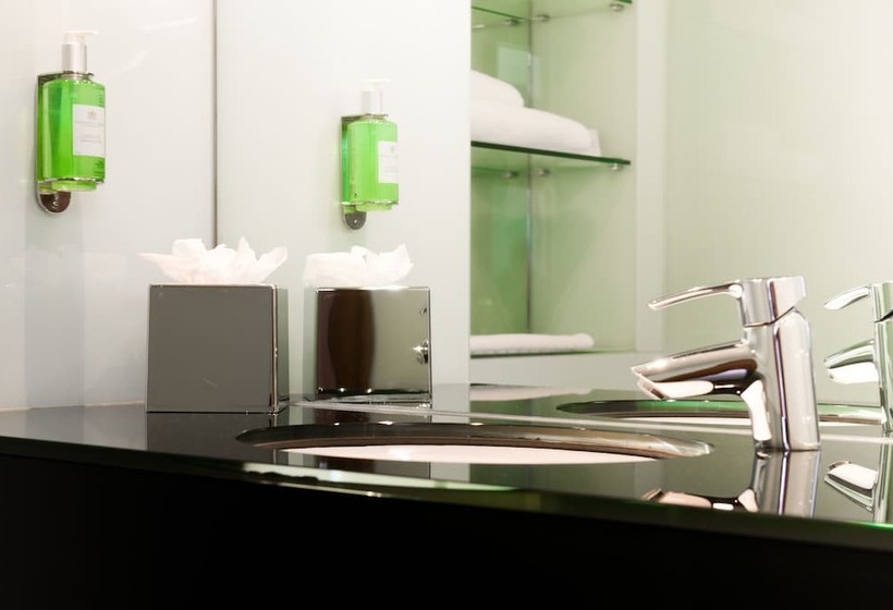 Семейный Номер, Ramada Encore Leicester City Centre
