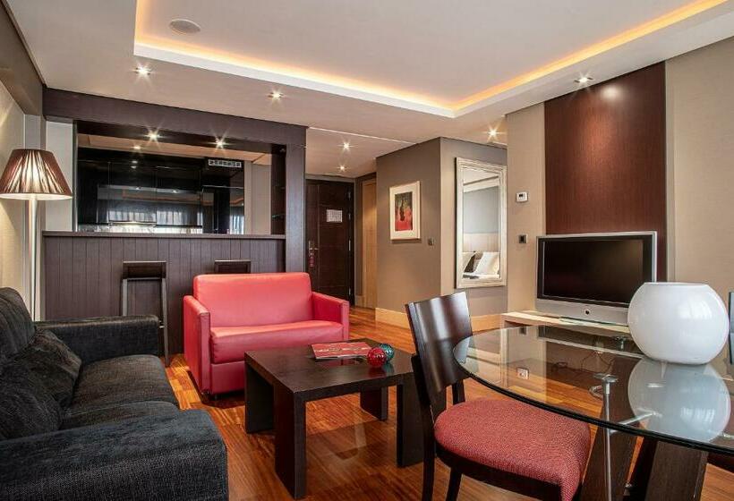 استودیوی سوپریور, Washington Parquesol Suites &