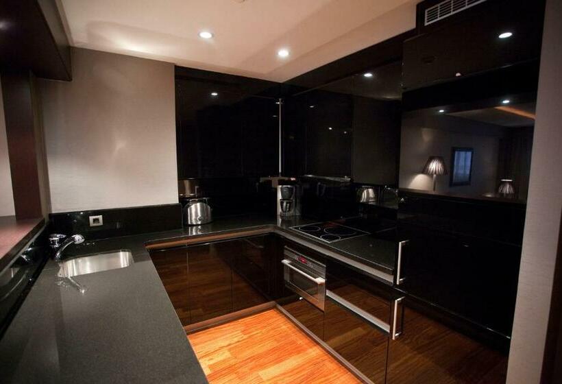 استودیوی سوپریور, Washington Parquesol Suites &