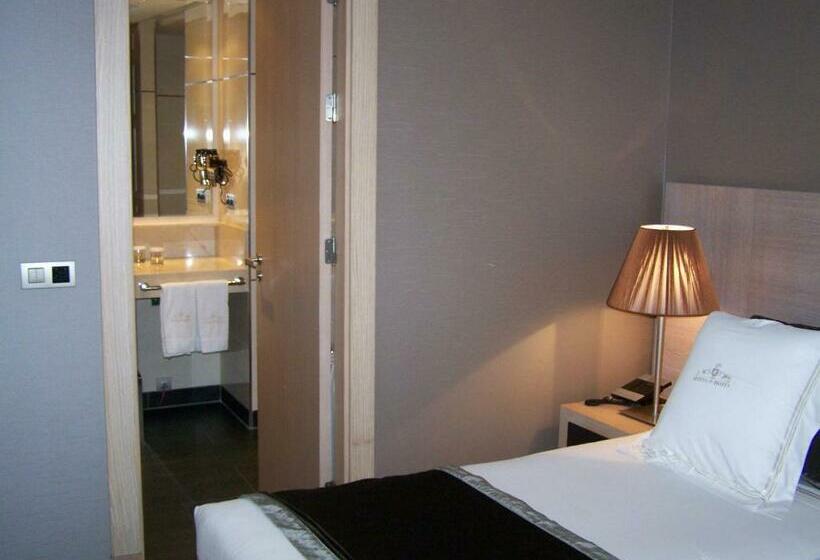 استودیوی سوپریور, Washington Parquesol Suites &