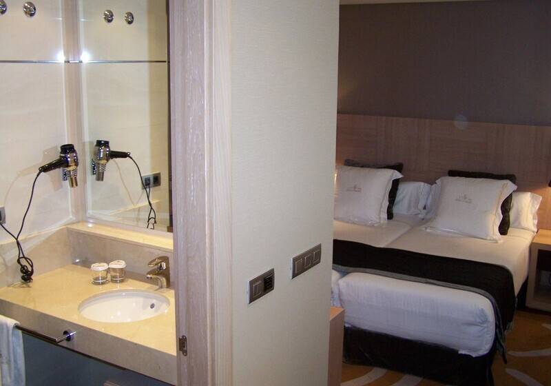 Estudio Superior, Washington Parquesol Suites &