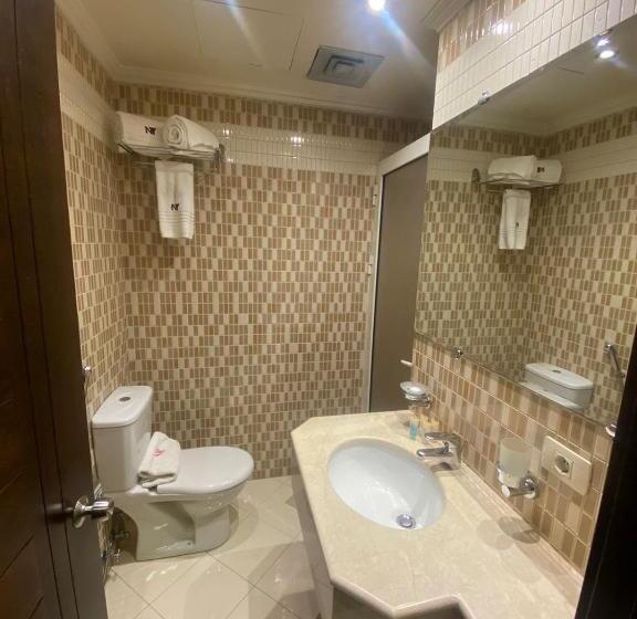 استودیوی سوپریور, Ny Suites