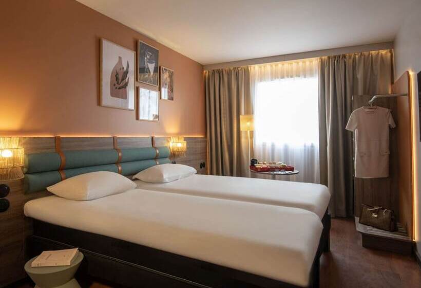 Номер Стандарт, Ibis Golfe De Sainttropez