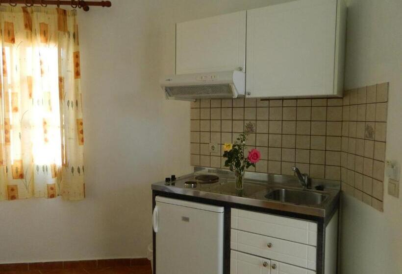 Апартаменты 2 Спальни, Ioanna Apartments