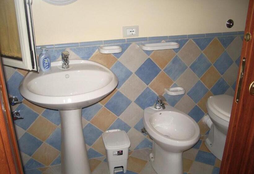 スタンダード４人部屋, Villa Dei Giardini