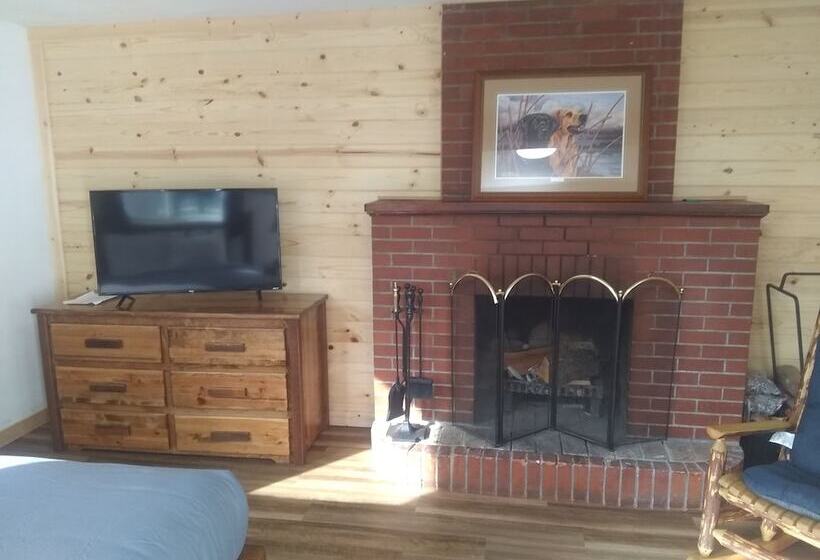 Номер Deluxe, Kootenai Valley Motel
