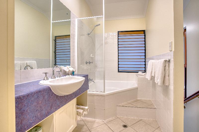 Апартаменты 2 Спальни, Freestyle Resort Port Douglas