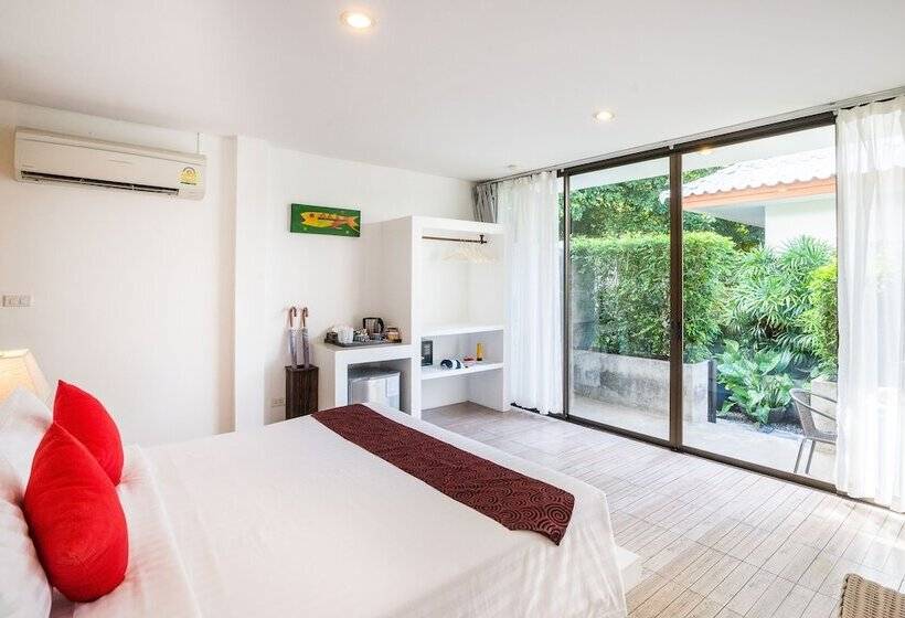 스탠다드 스튜디오, Laksasubha Hua Hin