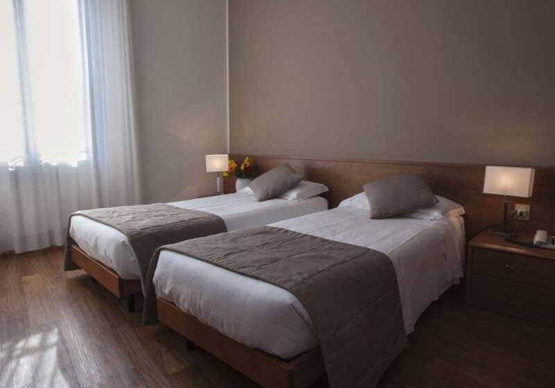 Люкс, Plaza Real Suites & Apartments San Jose