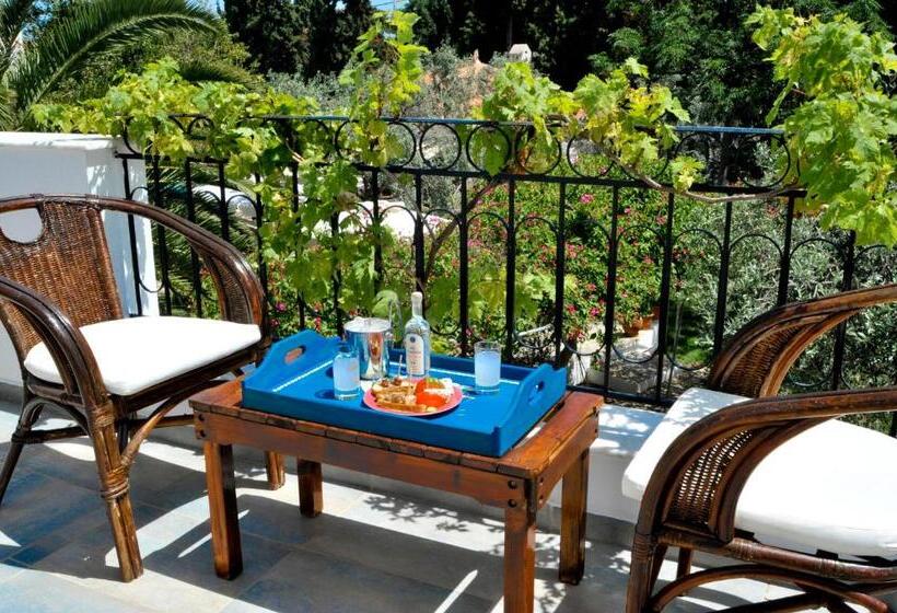 Номер Стандарт Трехместный, Villa Martha