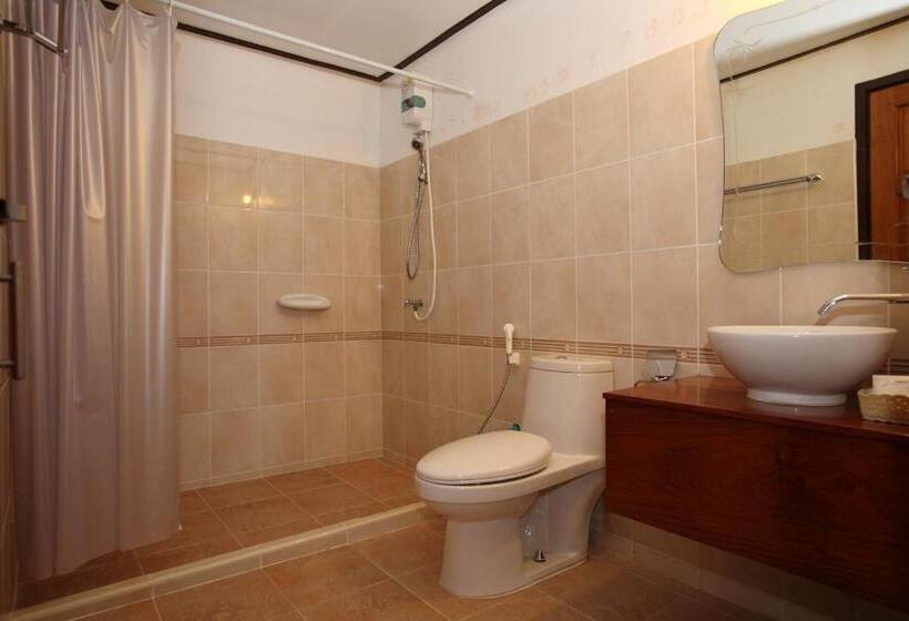 2 Bedrooms Standard Bungalow Sea View, Samed Cliff Resort