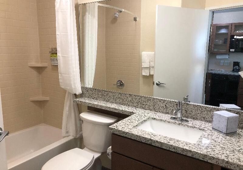 Люкс Адаптированный для Инвалидов, Holiday Inn Express Hotel & Suites Frankfort, An Ihg