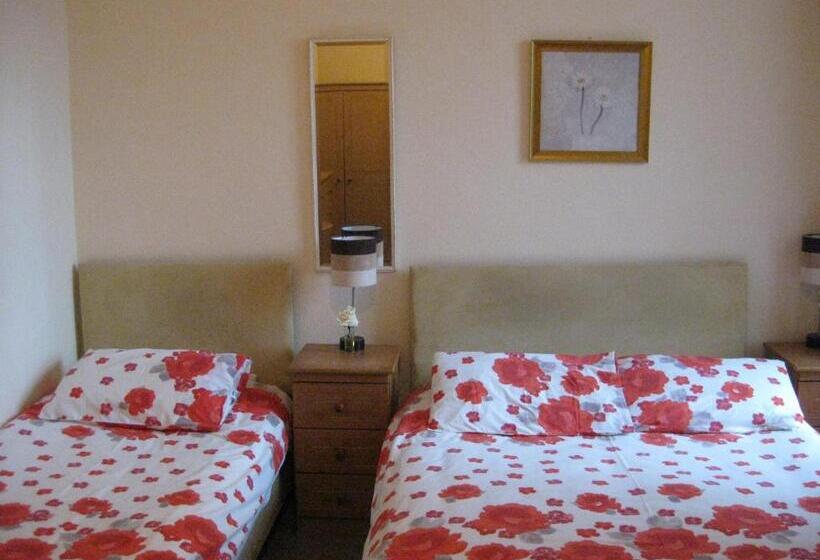Quarto Familiar Banheiro Compartilhado, Kilkerran Guest House