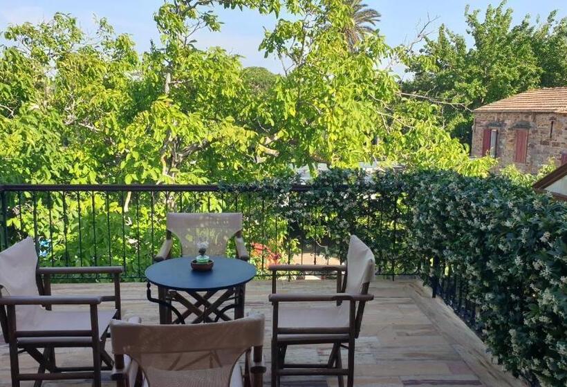 Номер Стандарт, Arhodico Simou Mansion