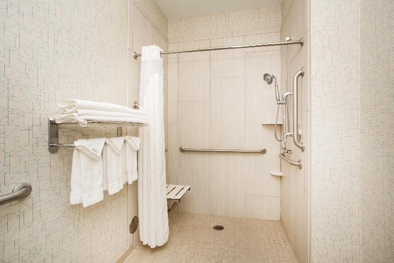 キングサイズベッドのスタンダードルーム, Holiday Inn Express Hotel & Suites Fort Collins, An Ihg