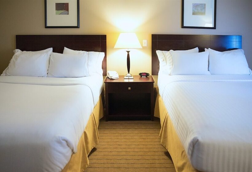 스위트, Holiday Inn Express Devils Lake, An Ihg