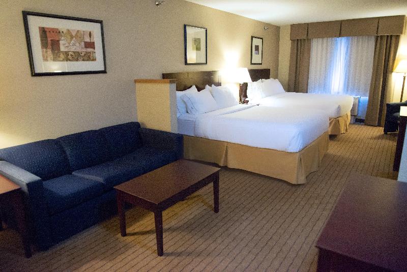스위트, Holiday Inn Express Devils Lake, An Ihg
