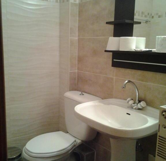 اتاق استاندارد چهار تخته, Lidra
