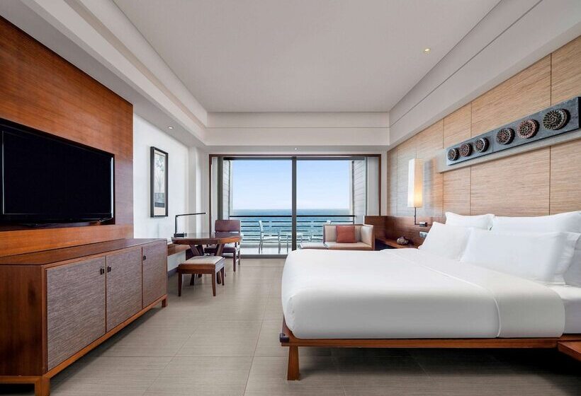 Номер бизнес-класса, Pullman Oceanview Sanya Bay Resort & Spa