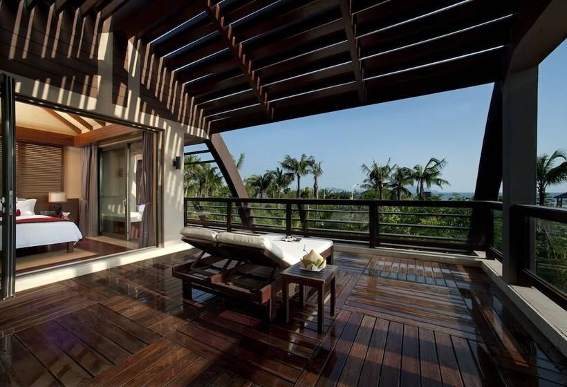 Вилла 3 Спальни Вид на Сад, Pullman Oceanview Sanya Bay Resort & Spa