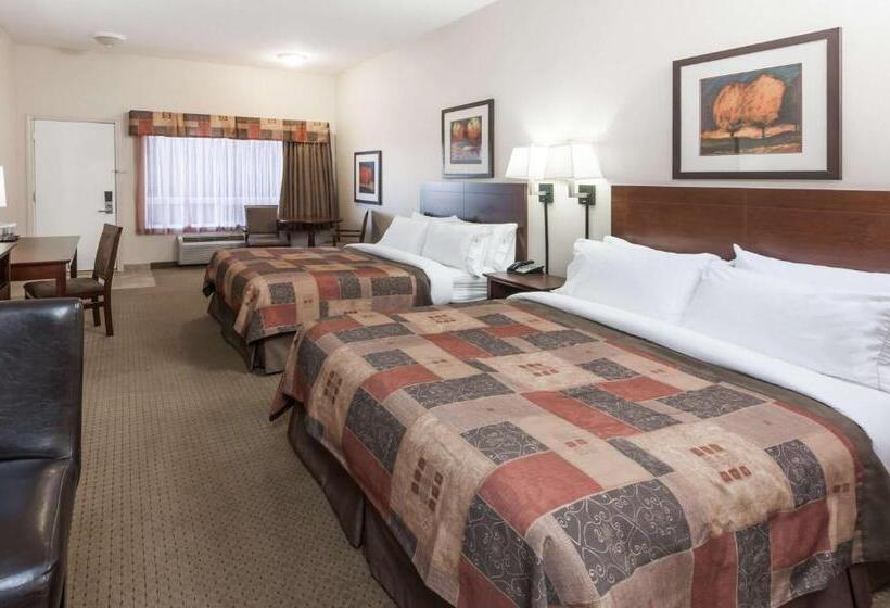 Студия Deluxe, Ramada By Wyndham High River