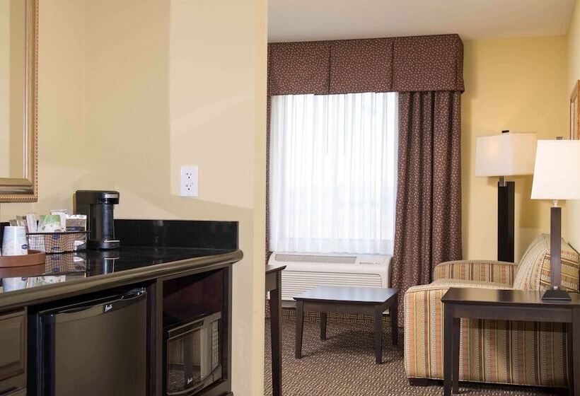 스탠다드 스튜디오, Hampton Inn & Suites Danville