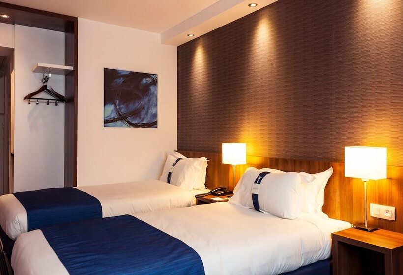 Номер Стандарт, Holiday Inn Express Montpellier   Odysseum, An Ihg