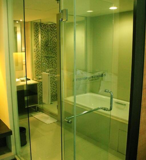 اتاق لوکس, Novotel Manado Golf Resort & Convention Center