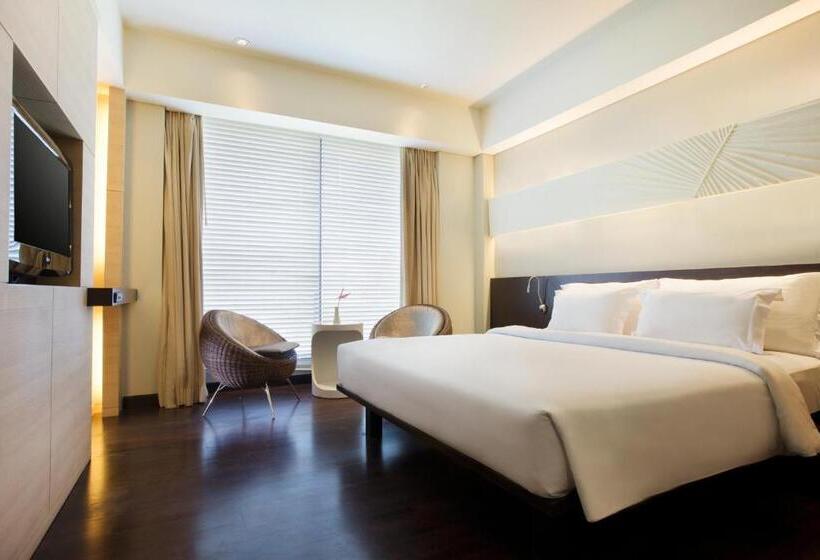 سوییت جونیور لوکس, Novotel Manado Golf Resort & Convention Center