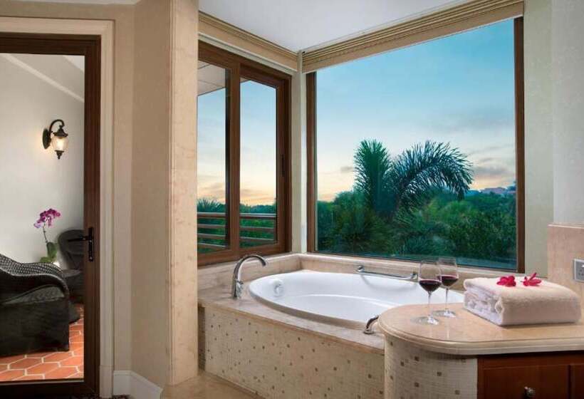 Номер Deluxe Вид на Море, Seaview Resort Xiamen