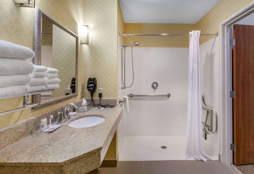 Люкс, Comfort Suites Eugene