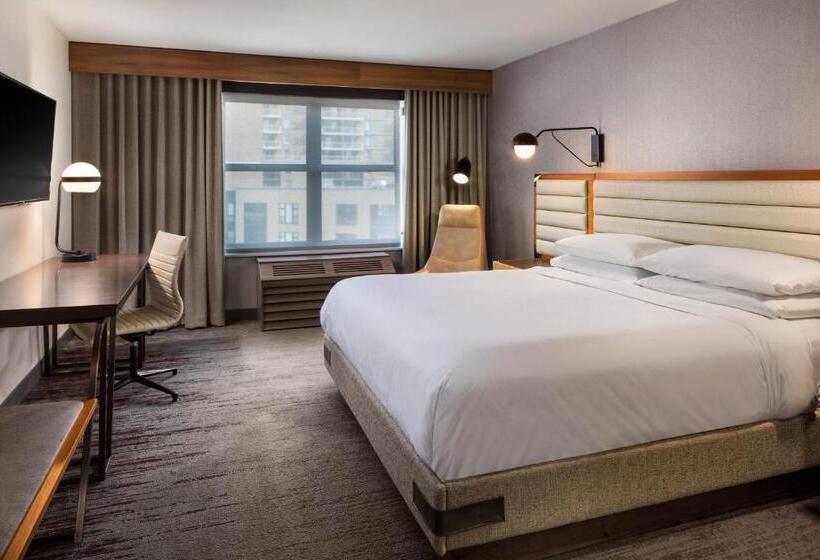 Quarto Estandar Cama King para Deficientes Físicos, Renaissance Minneapolis Hotel, The Depot