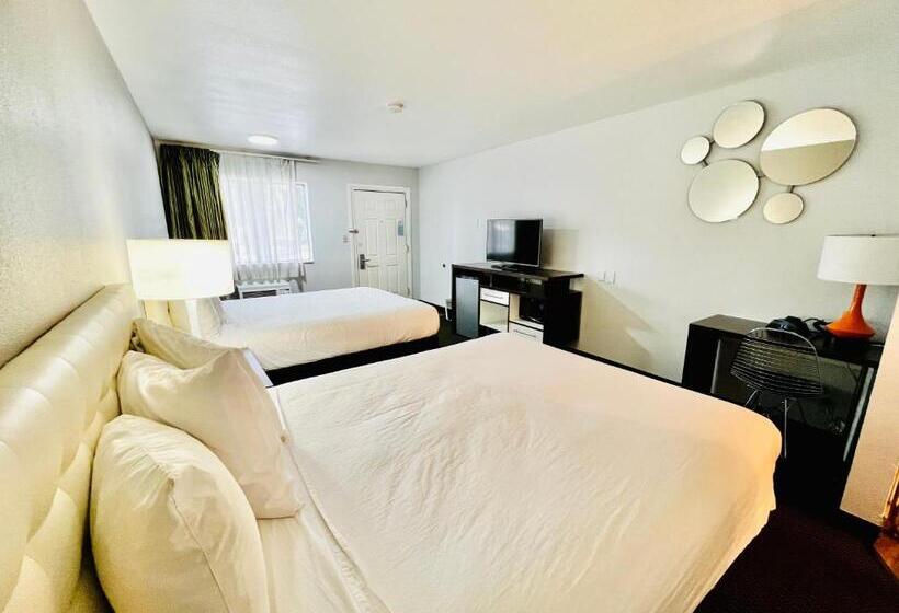 Люкс Повышенной Комфортности, Studio 6 Suites Flagstaff Az