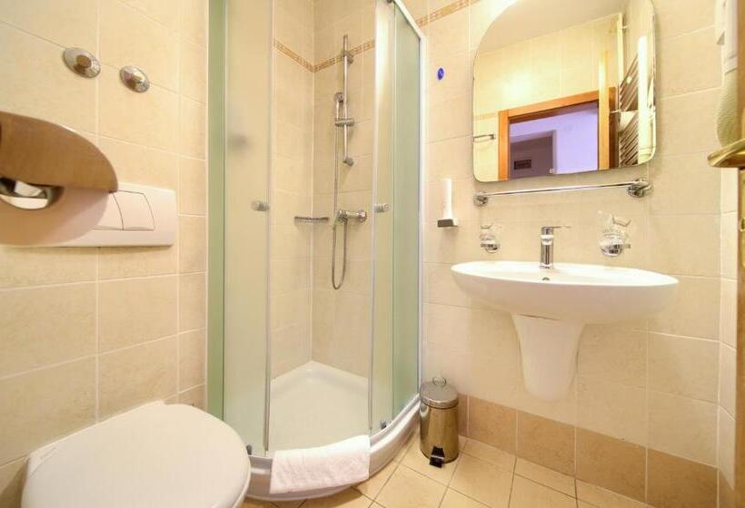 סוויטה, Villa Lovorka   Hotel Resort Dražica