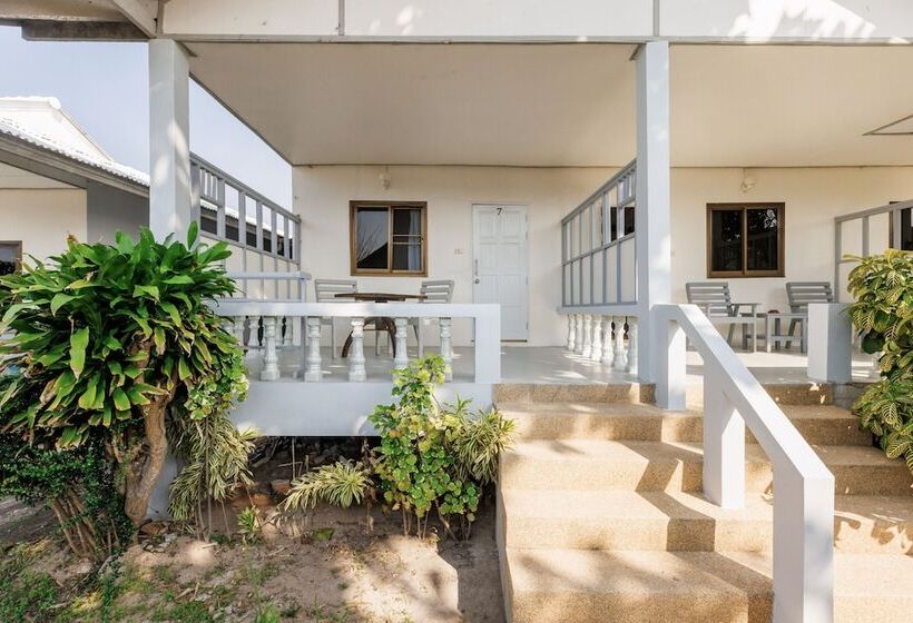디럭스 방갈로, Bay Beach Resort