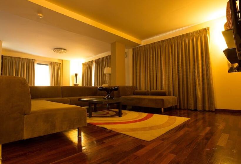 Люкс, Best Western Premier Accra Airport