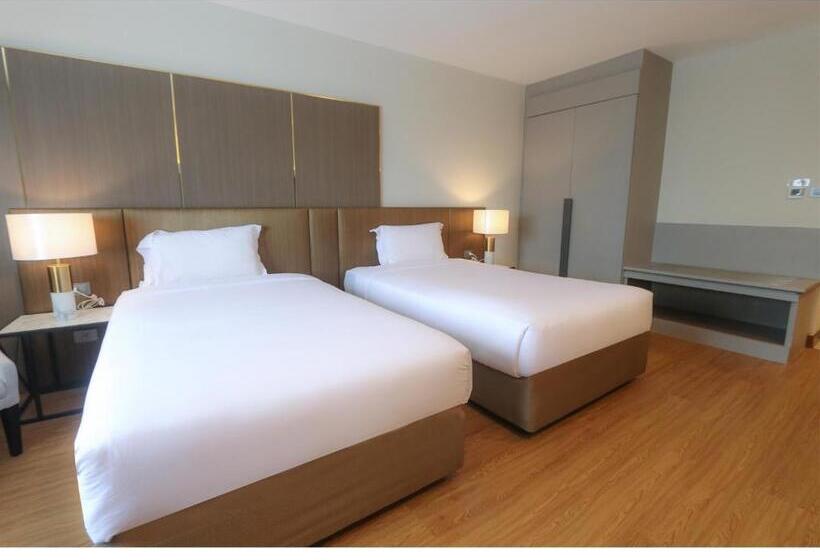 Deluxe room with river view, Fortune River View Hotel Nakhon Phanom