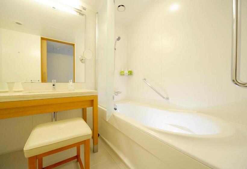 Номер Стандарт, Associa Shin Yokohama