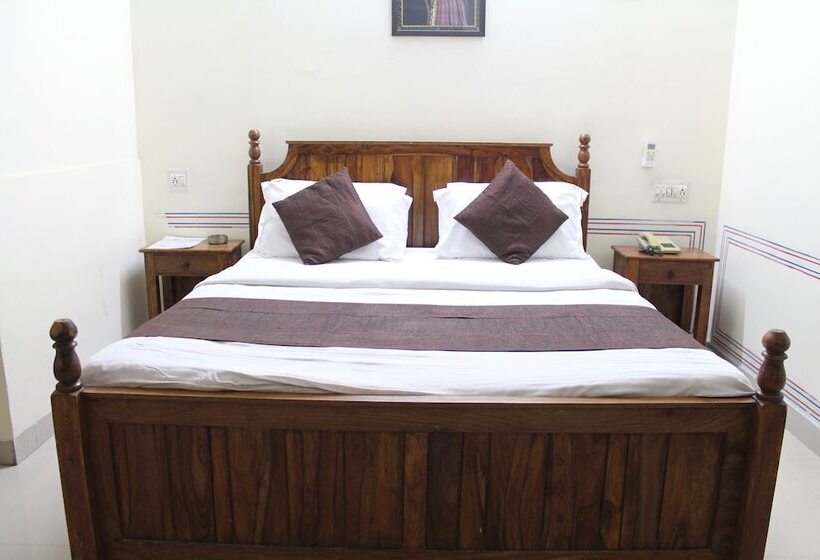 اتاق لوکس, Raghuraj Palace