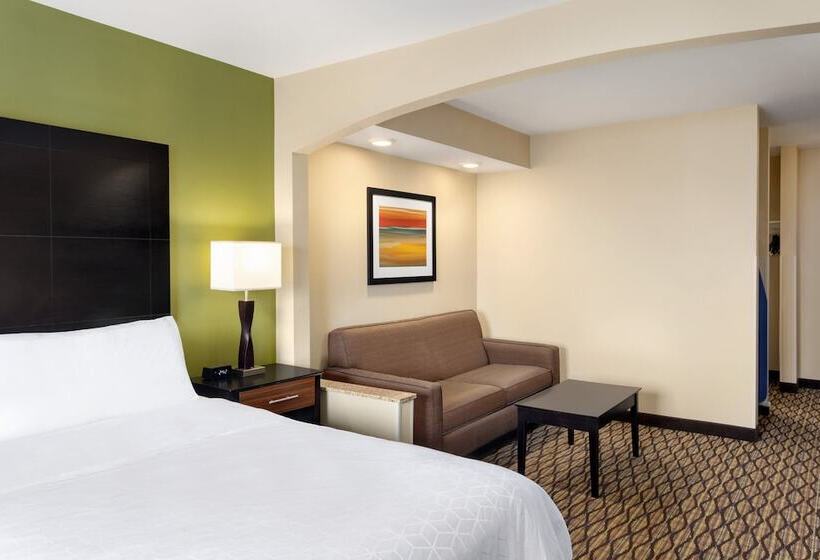 스위트, Holiday Inn Express Hotel & Suites Edmond, An Ihg
