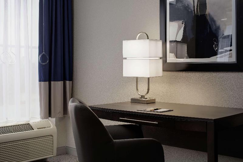 Стандартный Номер Кровать Кинг, Doubletree By Hilton Richmond Airport