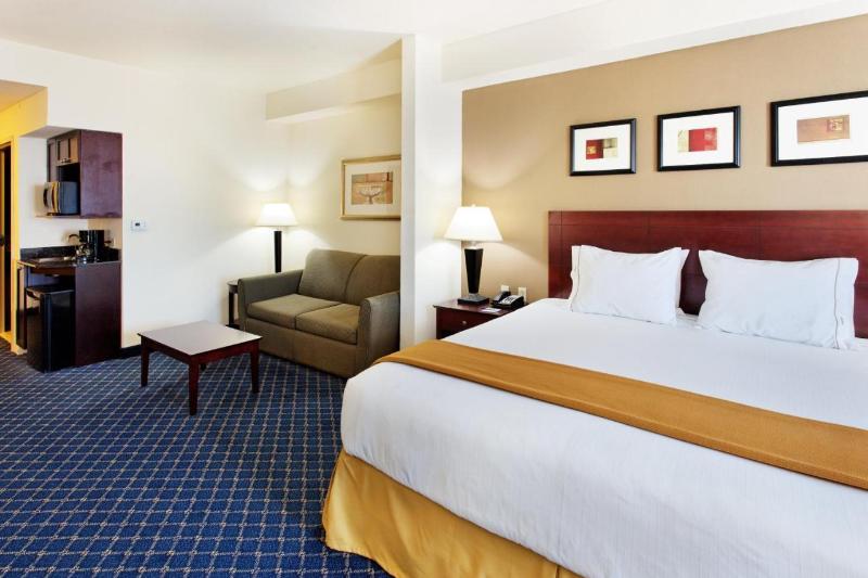 Люкс Кровать Кинг, Holiday Inn Express & Suites Cookeville, An Ihg
